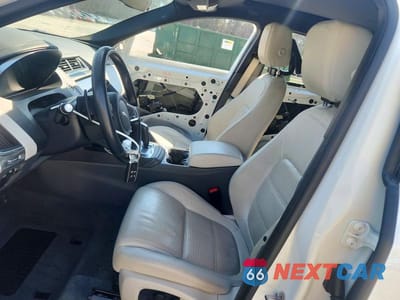 Zdjęcie 7 z 14 samochodu: 2020 JAGUAR E-PACE SE VIN:SADFP2FX2L1Z88813 - miniatura