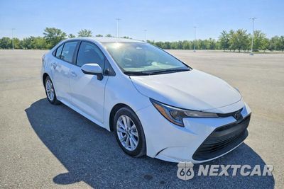2024 TOYOTA COROLLA LE 5YFB4MDE1RP115476 - główne zdjęcie licytacji z USA - miniatura