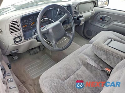Zdjęcie 8 z 11 samochodu: 1998 GMC SIERRA C1500 VIN:1GTEC19R8WR506300 - miniatura