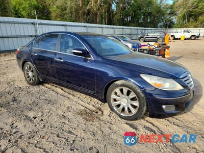 Czwarte zdjęcie samochodu z boku: 2011 HYUNDAI GENESIS 3.8L V6 VIN:KMHGC4DEXBU114307 - miniatura