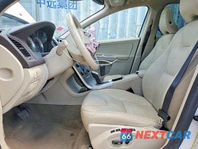 Zdjęcie 7 z 13 samochodu: 2013 VOLVO XC60 T6 VIN:YV4902DZ9D2416504 - miniatura