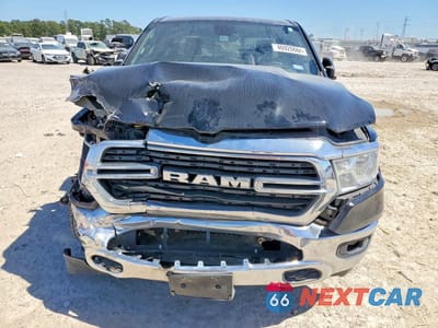Piąte zdjęcie samochodu w środku: 2021 RAM 1500 BIG HORN VIN:1C6RREBT1MN647329 - miniatura