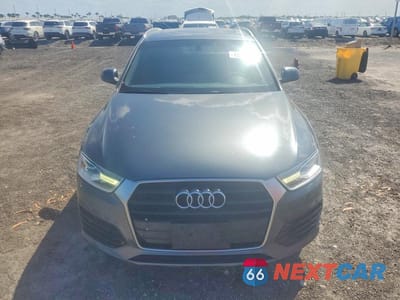 Piąte zdjęcie samochodu w środku: 2018 AUDI Q3 PREMIUM VIN:WA1BCCFS4JR010998 - miniatura