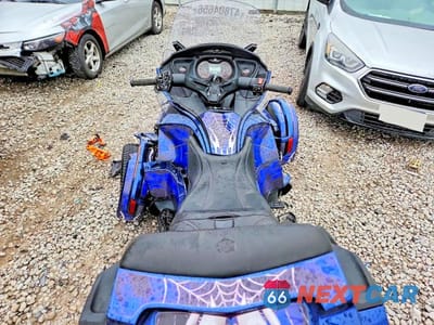 Zdjęcie 6 z 9 samochodu: 2017 CAN-AM SPYDER ROADSTER RT VIN:2BXNBDD26HV001441 - miniatura