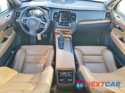 Zdjęcie 8 z 13 samochodu: 2017 VOLVO XC90 T6 VIN:YV4A22PL2H1184080 - miniatura