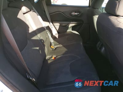 Zdjęcie 11 z 14 samochodu: 2020 JEEP CHEROKEE LATITUDE VIN:1C4PJLCB2LD654442 - miniatura