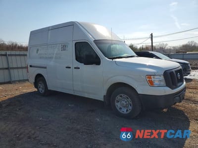 Czwarte zdjęcie samochodu z boku: 2015 NISSAN NV 2500 HD SV VIN:1N6BF0LX7FN805437 - miniatura