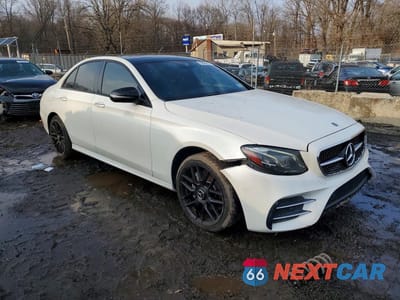 Czwarte zdjęcie samochodu z boku: 2018 MERCEDES-BENZ E 43 4MATIC AMG VIN:WDDZF6EB5JA399430 - miniatura