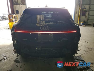 Zdjęcie 6 z 13 samochodu: 2019 AUDI E-TRON PRESTIGE VIN:WA1VABGE2KB023281 - miniatura