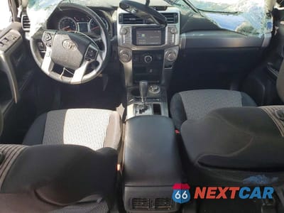 Zdjęcie 8 z 13 samochodu: 2016 TOYOTA 4RUNNER SR5 VIN:JTEBU5JR4G5300298 - miniatura