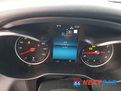 Zdjęcie 9 z 12 samochodu: 2022 MERCEDES-BENZ GLC 300 4MATIC VIN:W1N0G8EB2NV348812 - miniatura