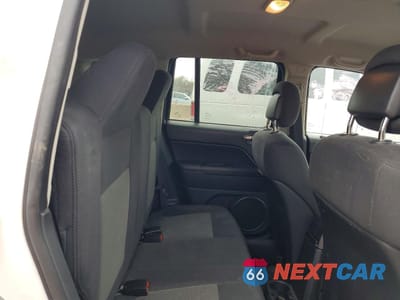 Zdjęcie 11 z 14 samochodu: 2011 JEEP COMPASS SPORT VIN:1J4NF1FB4BD202137 - miniatura