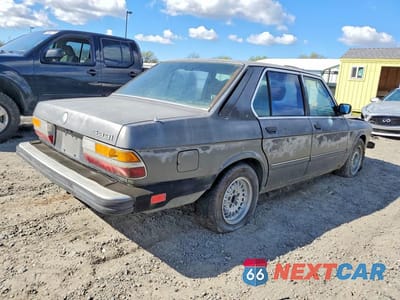 Trzecie zdjęcie samochodu z tyłu: 1986 BMW 3 SERIES VIN:WBADB7403D1047082 - miniatura