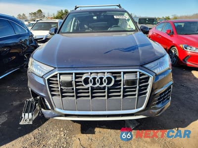 Piąte zdjęcie samochodu w środku: 2023 AUDI Q7 PREMIUM VIN:WA1AXBF74PD025402 - miniatura