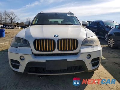 Piąte zdjęcie samochodu w środku: 2013 BMW X5 XDRIVE35D VIN:5UXZW0C53D0B95158 - miniatura