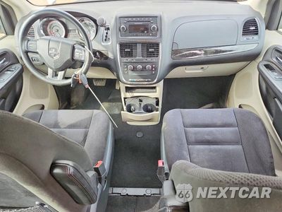 Zdjęcie 8 z 13 samochodu: 2015 DODGE GRAND CARAVAN SE VIN:2C4RDGBG2FR532198 - miniatura