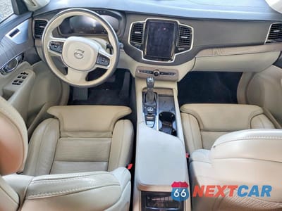 Zdjęcie 8 z 11 samochodu: 2021 VOLVO XC90 T6 INSCRIPTION VIN:YV4A221L0M1681681 - miniatura