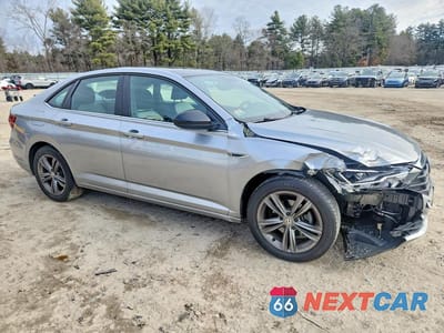 Czwarte zdjęcie samochodu z boku: 2021 VOLKSWAGEN JETTA S VIN:3VWC57BU9MM057269 - miniatura
