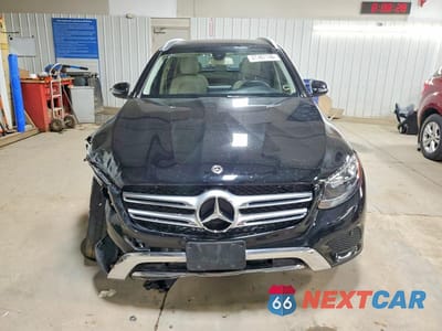 Piąte zdjęcie samochodu w środku: 2018 MERCEDES-BENZ GLC 300 4MATIC VIN:WDC0G4KB0JV068153 - miniatura