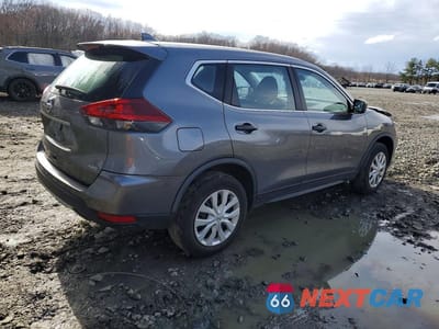 Trzecie zdjęcie samochodu z tyłu: 2020 NISSAN ROGUE S VIN:JN8AT2MV9LW131267 - miniatura