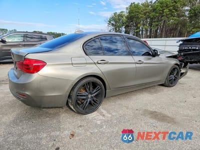Trzecie zdjęcie samochodu z tyłu: 2016 BMW 328 XI SULEV VIN:WBA8E3G56GNT79216 - miniatura