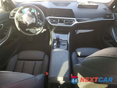 Zdjęcie 8 z 13 samochodu: 2021 BMW 330E VIN:3MW5P7J05M8B60943 - miniatura