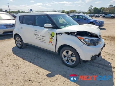 Czwarte zdjęcie samochodu z boku: 2019 KIA SOUL BASE VIN:KNDJN2A24K7919009 - miniatura