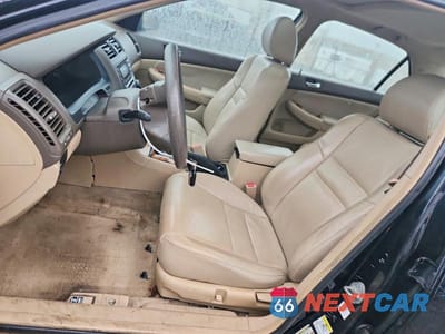 Zdjęcie 7 z 11 samochodu: 2005 HONDA ACCORD EX VIN:1HGCM56785A046147 - miniatura