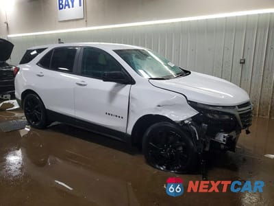 Czwarte zdjęcie samochodu z boku: 2024 CHEVROLET EQUINOX LS VIN:3GNAXHEG3RL189965 - miniatura