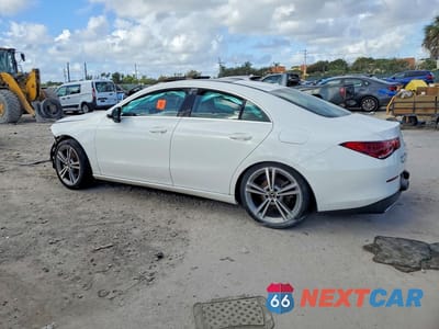 Drugie zdjęcie samochodu z przodu: 2021 MERCEDES-BENZ CLA 250 VIN:W1K5J4GB1MN217573 - miniatura
