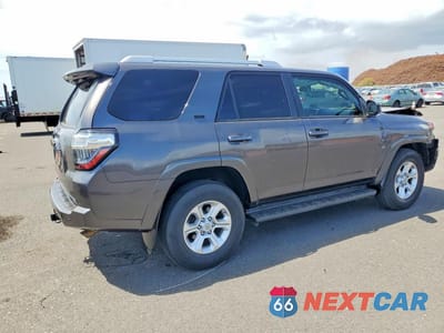 Trzecie zdjęcie samochodu z tyłu: 2014 TOYOTA 4RUNNER SR5 VIN:JTEZU5JR4E5064599 - miniatura