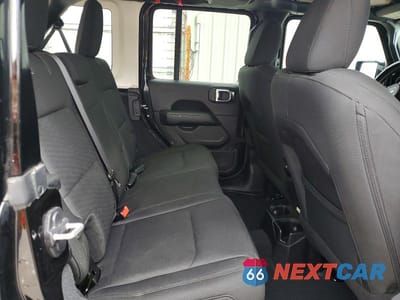 Zdjęcie 11 z 12 samochodu: 2018 JEEP WRANGLER UNLIMITED SAHARA VIN:1C4HJXEGXJW323176 - miniatura