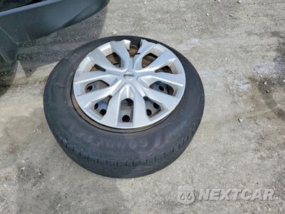 Zdjęcie 13 z 15 samochodu: 2016 NISSAN ROGUE S VIN:KNMAT2MT7GP710655 - miniatura