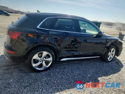 Trzecie zdjęcie samochodu z tyłu: 2021 AUDI Q5 PRESTIGE VIN:WA1CAAFY1M2096707 - miniatura