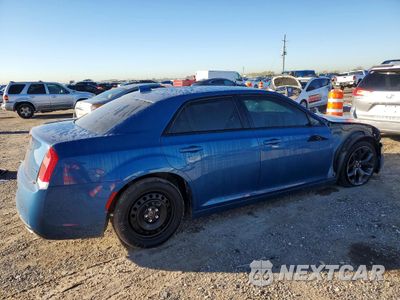 Trzecie zdjęcie samochodu z tyłu: 2020 CHRYSLER 300 TOURING VIN:2C3CCAAGXLH164379 - miniatura