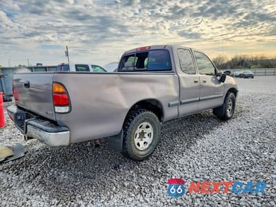 Trzecie zdjęcie samochodu z tyłu: 2001 TOYOTA TUNDRA SR5 VIN:5TBRT34161S148406 - miniatura