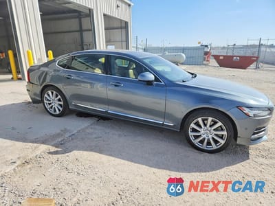 Czwarte zdjęcie samochodu z boku: 2018 VOLVO S90 T6 INSCRIPTION VIN:LVY992ML7JP038162 - miniatura