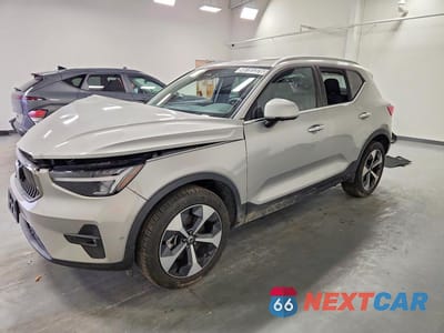 2025 VOLVO XC40 PLUS YV4L12UE6S2600778 - główne zdjęcie licytacji z USA - miniatura