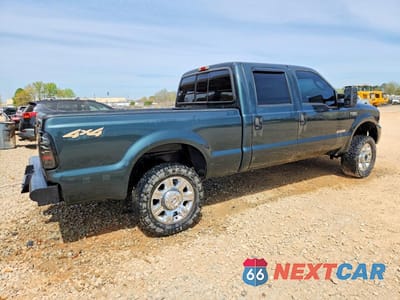 Trzecie zdjęcie samochodu z tyłu: 2004 FORD F250 SUPER DUTY VIN:1FTNW21P04EB37038 - miniatura