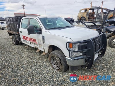 Czwarte zdjęcie samochodu z boku: 2021 FORD F250 SUPER DUTY FLATBED TRUCK VIN:1FT7W2B63MEC69774 - miniatura