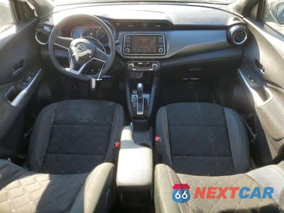 Zdjęcie 8 z 14 samochodu: 2020 NISSAN KICKS SV VIN:3N1CP5CV4LL527790 - miniatura
