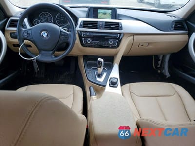 Zdjęcie 8 z 13 samochodu: 2018 BMW 320 XI VIN:WBA8A3C50JA505439 - miniatura
