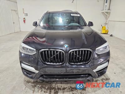 Piąte zdjęcie samochodu w środku: 2019 BMW X3 SDRIVE30I VIN:5UXTR7C54KLF32518 - miniatura
