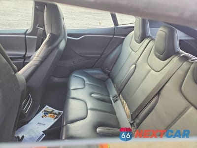 Zdjęcie 10 z 12 samochodu: 2016 TESLA MODEL S VIN:5YJSA1E2XGF123791 - miniatura