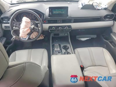 Zdjęcie 8 z 13 samochodu: 2025 HONDA PILOT EXL VIN:5FNYG1H46SB039224 - miniatura