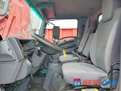 Zdjęcie 7 z 13 samochodu: 2019 ISUZU NPR HD FLATBED TRUCK VIN:54DC4W1B9KS808404 - miniatura