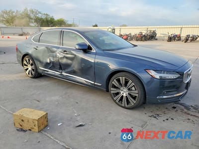 Czwarte zdjęcie samochodu z boku: 2022 VOLVO S90 B6 INSCRIPTION VIN:LVY062ML9NP257969 - miniatura