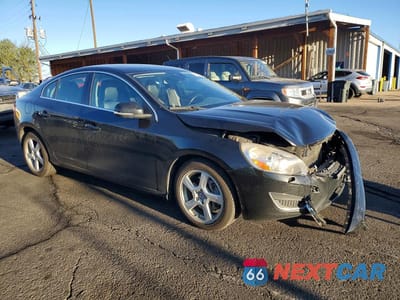 Czwarte zdjęcie samochodu z boku: 2013 VOLVO S60 T5 VIN:YV1612FH4D1223619 - miniatura
