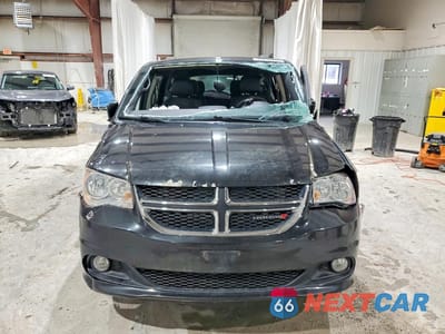 Piąte zdjęcie samochodu w środku: 2018 DODGE GRAND CARAVAN SXT VIN:2C4RDGCG9JR302083 - miniatura