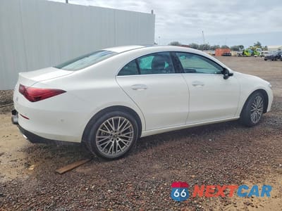 Trzecie zdjęcie samochodu z tyłu: 2025 MERCEDES-BENZ CLA 250 VIN:W1K5J4GB9SN522655 - miniatura